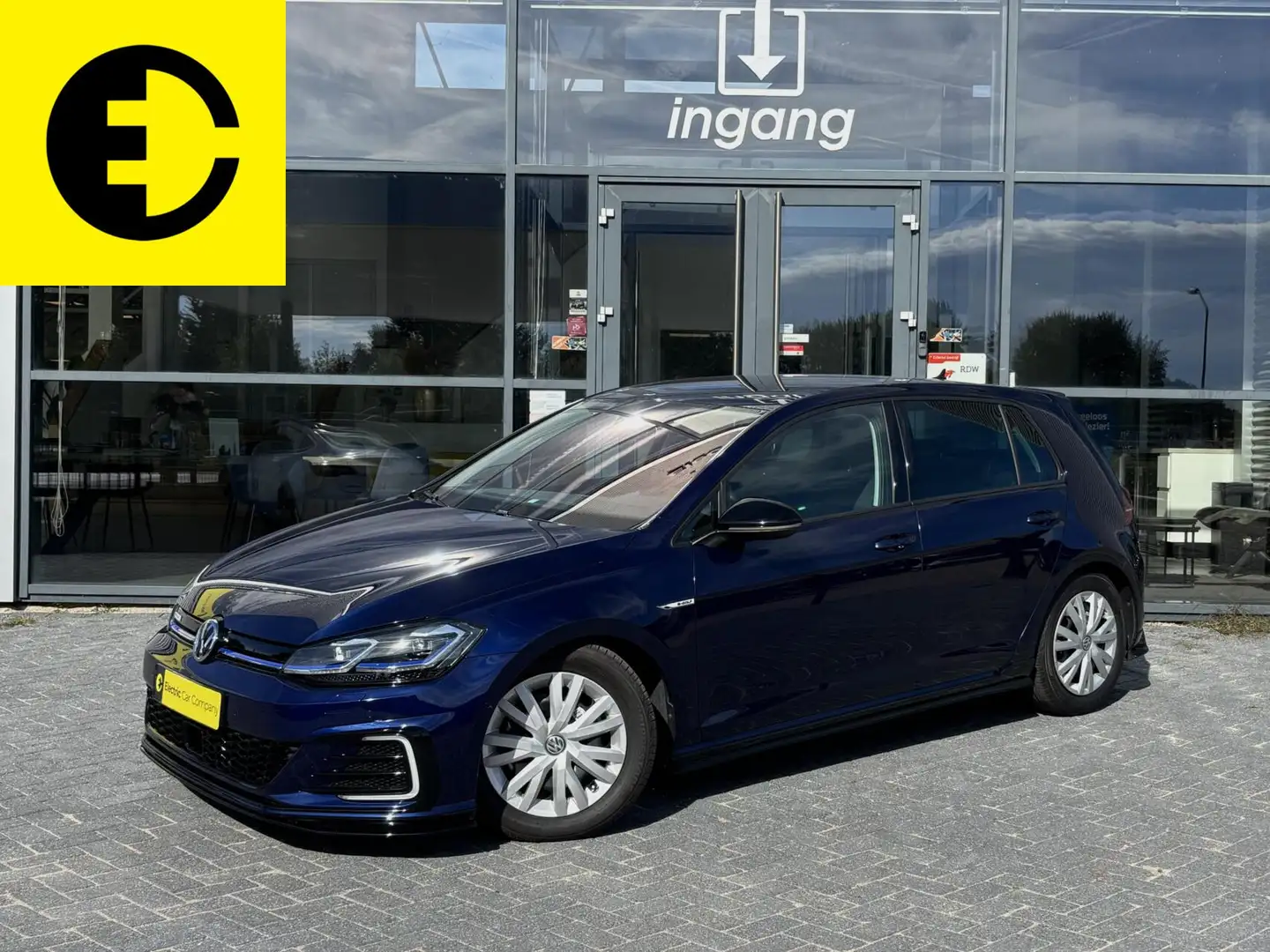 Volkswagen e-Golf e-Golf | SOH 95,3 |Blind spot warning |stoelverwar Blauw - 1