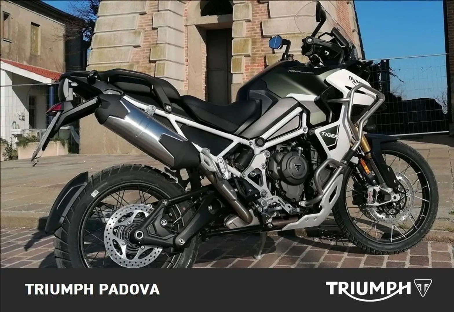 Triumph Tiger 1200 Rally Explorer Verde - 1