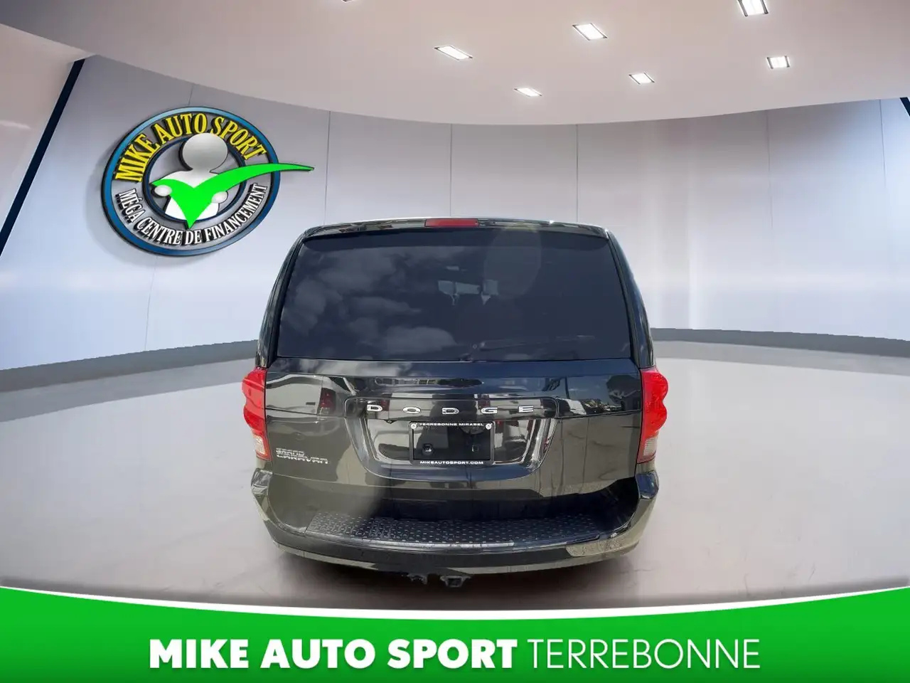 Dodge Grand Caravan снимка Dodge Grand Caravan