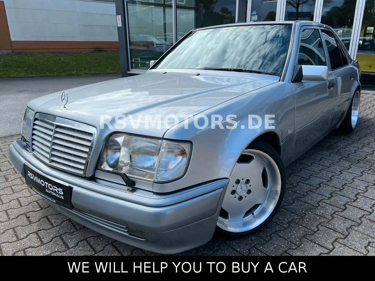 Mercedes-Benz E 500 *PORSCHE EDITION*SUPERSPRINT*SHZ*LEDER*TOP* srebrna - 1