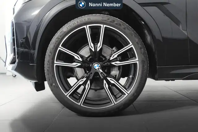 BMW X6 view 4
