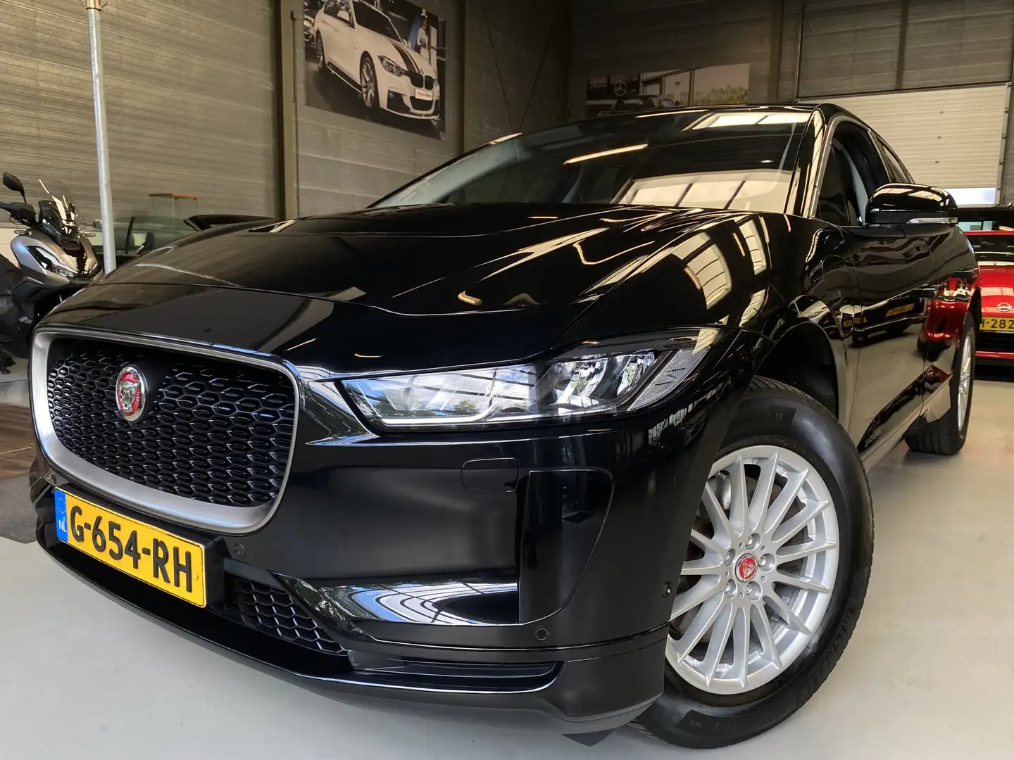 Jaguar I-Pace EV400 Business Edition S 90 kWh Pano, Navi, Camera Noir - 1