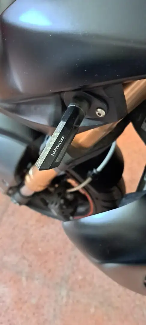Kawasaki ZR 750 ZR750N N1 Siyah - 2