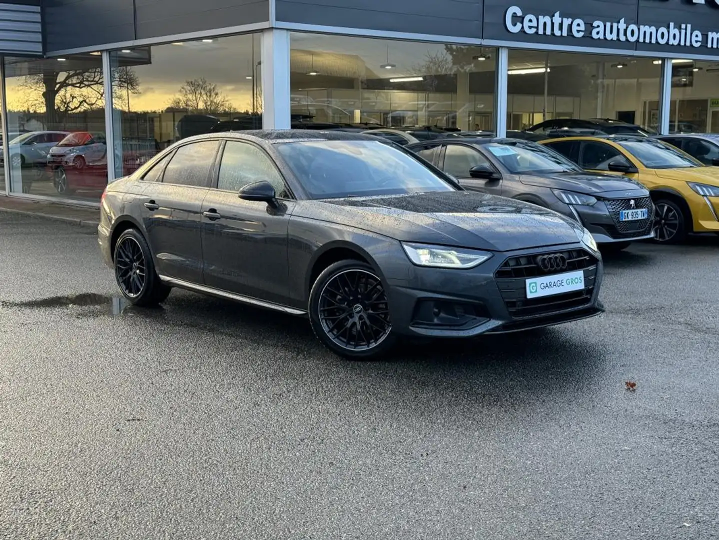 Audi A4 30 TDI 136 S tronic 7 S line - 1