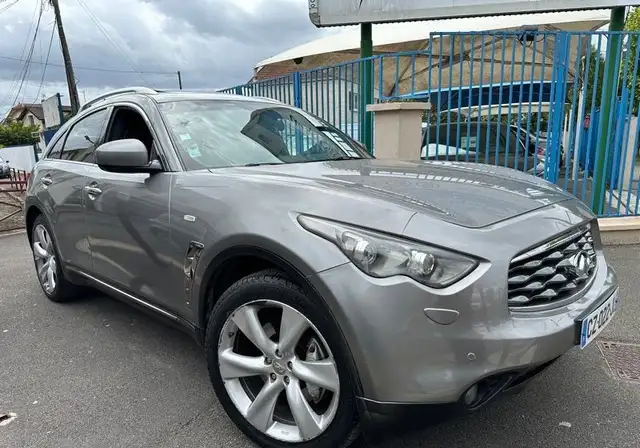 Infiniti FX FX70 3l D V6 238ch BVA