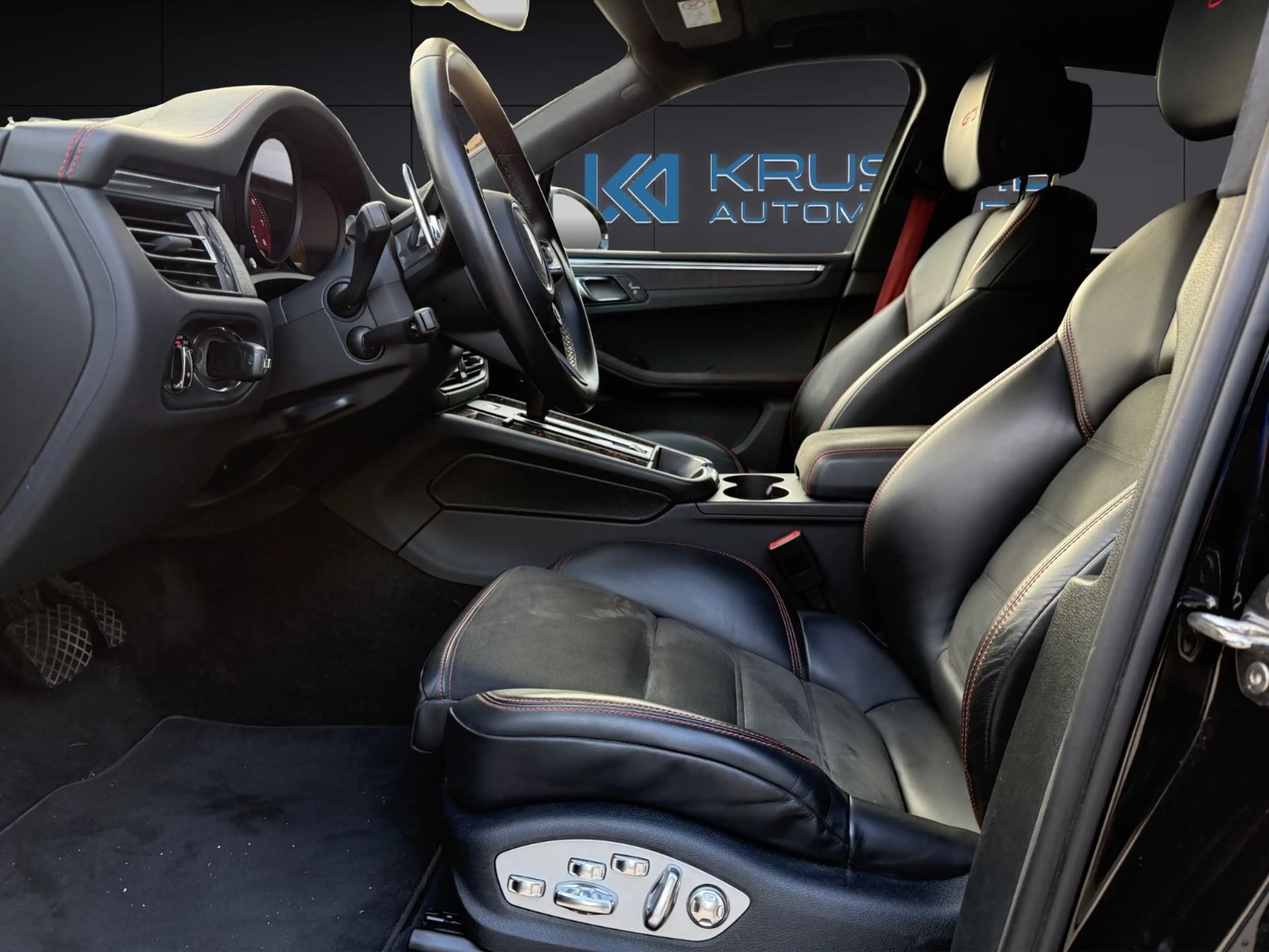 Porsche Macan GTS *1.Hd*dt.At*ACC*RFK*Sportaga*Pano*LED* — photo 12