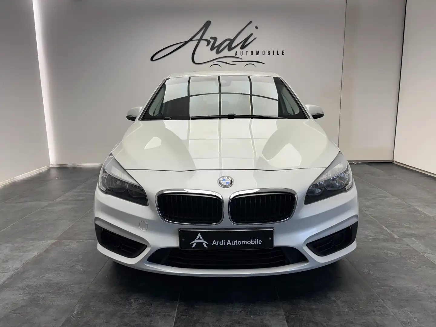 BMW 216 d Active Tourer *PHARE AUTO*AIRCO*LIMITEUR* Blanc - 2