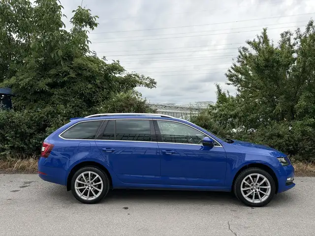 Skoda Octavia view 2