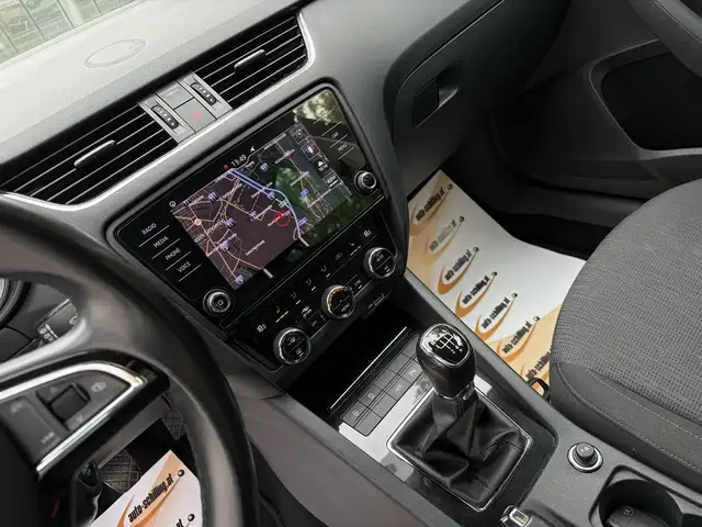 Skoda Octavia view 10