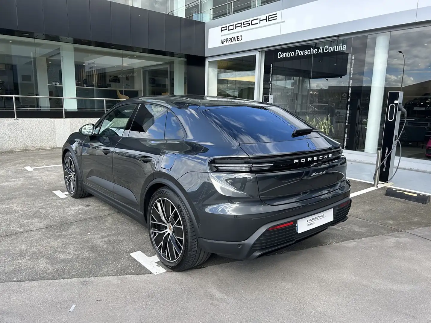 Porsche Macan Gris - 2