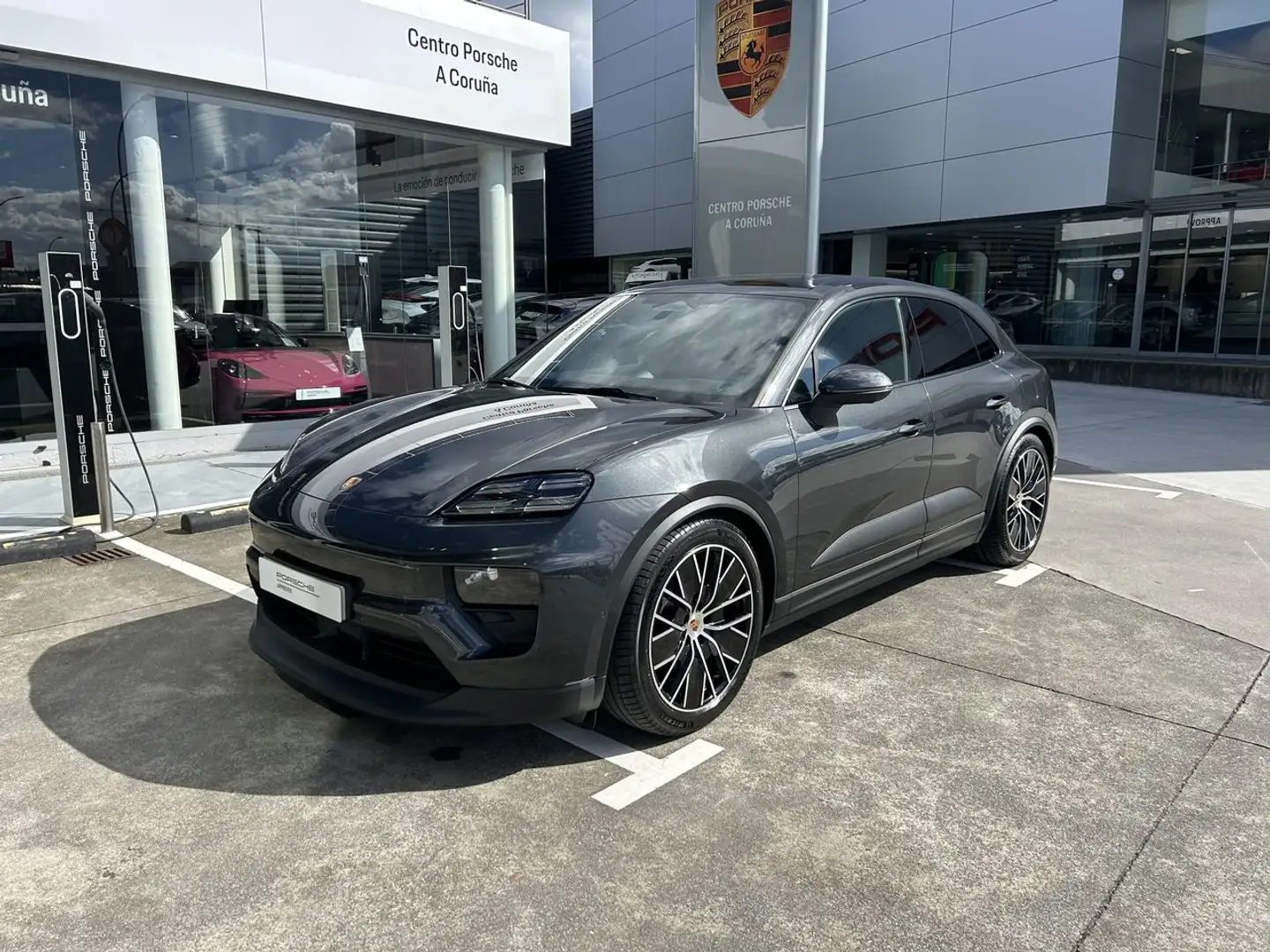 Porsche Macan Gris - 1