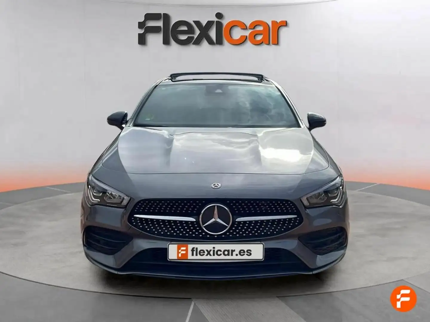 Mercedes-Benz CLA 200 Grau - 2