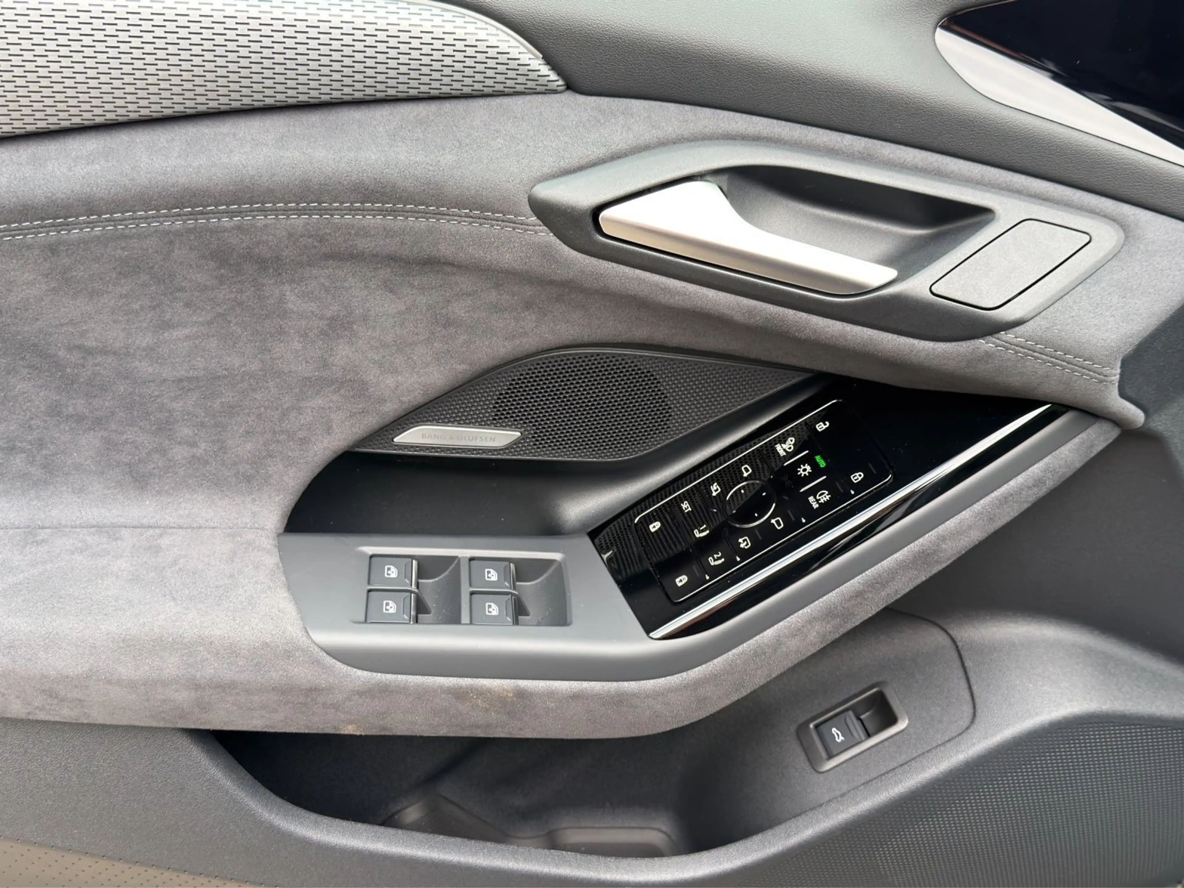 Audi A6 e-tron performance 2x S LINE — photo 8