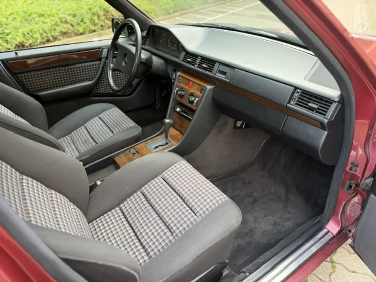 Mercedes-Benz 300 D w124 Sportline, foto 10