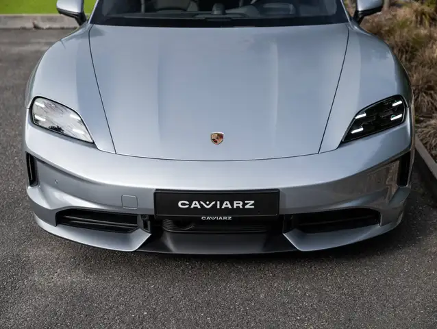 Porsche Taycan view 12