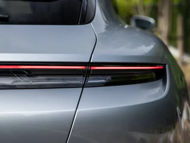 Porsche Taycan view 30