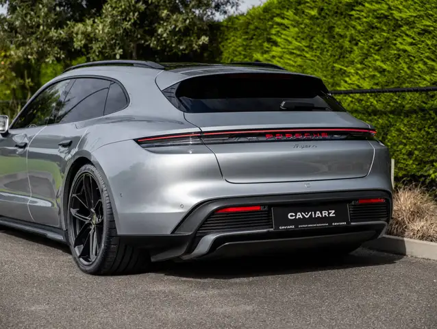 Porsche Taycan view 26