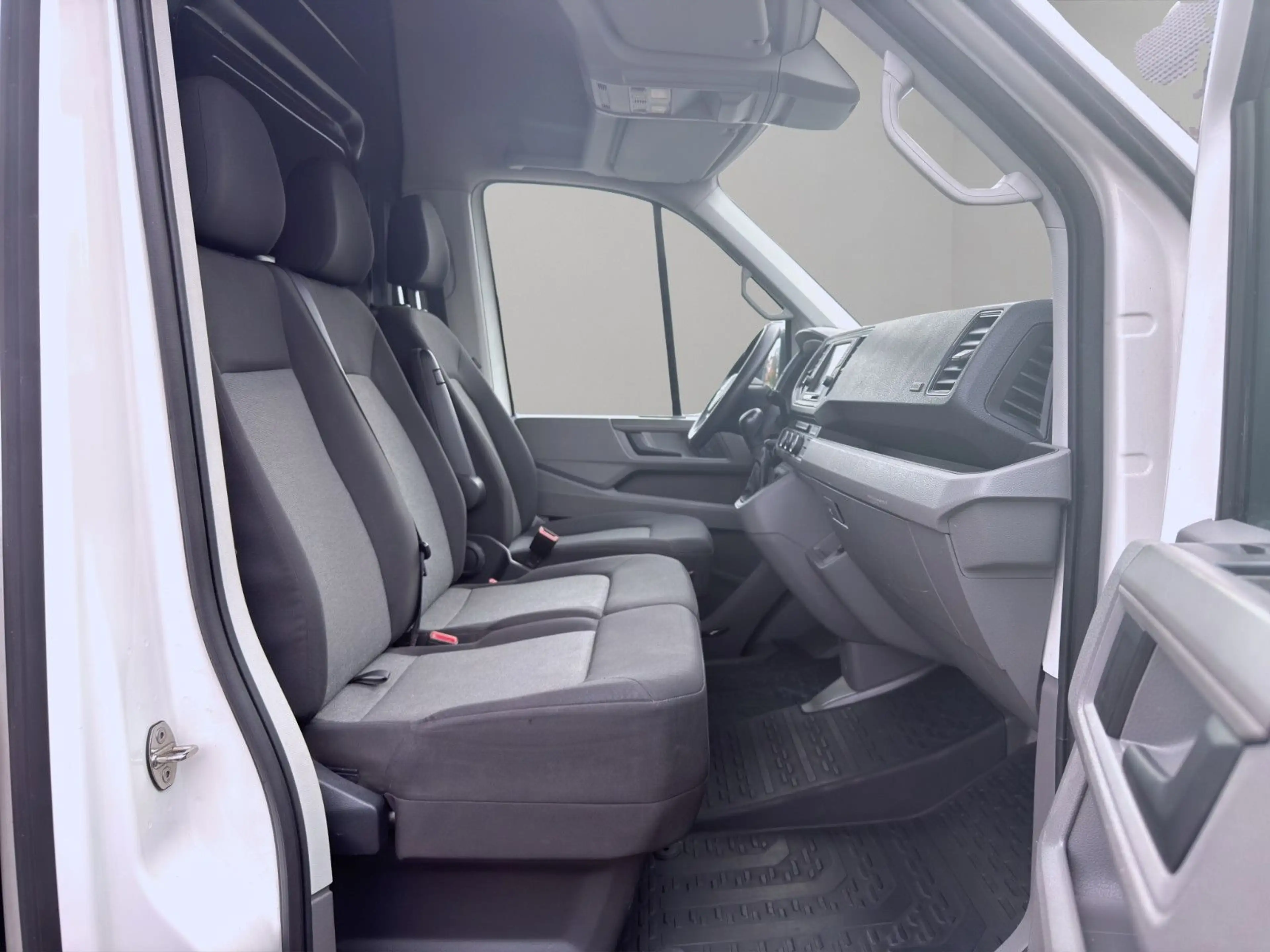 Volkswagen Crafter 2.0 TDI DSG lang L4H3 LED NAVI CAM PDC — photo 11