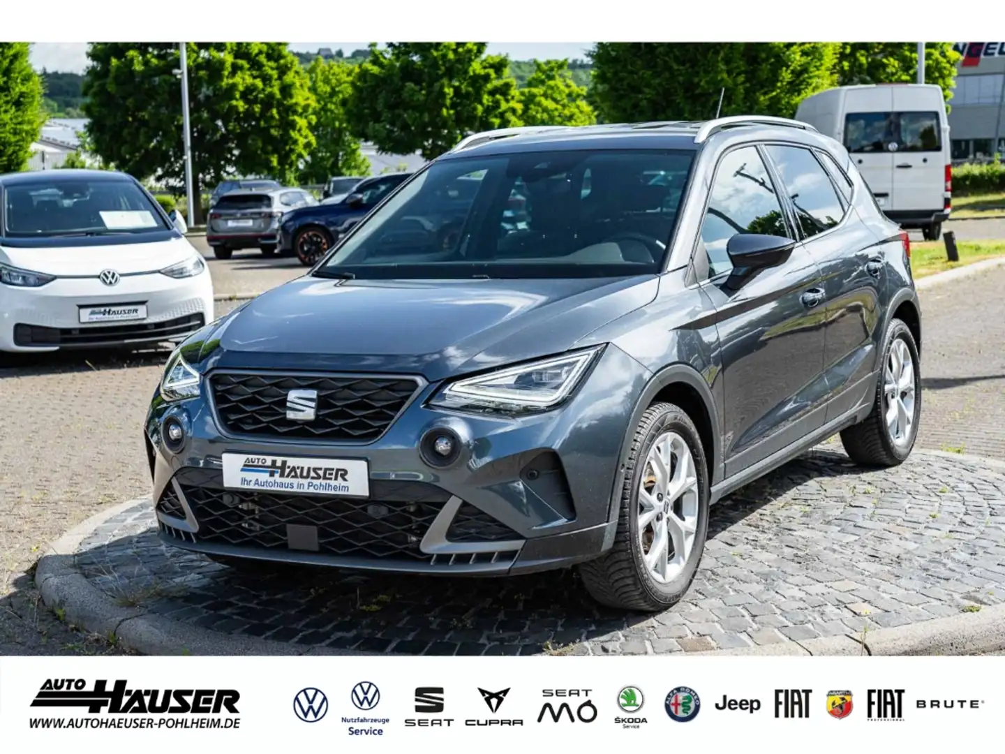SEAT Arona FR 1.5 TSI DSG AHK BEATS NAVI KAMERA PARK ACC LED Grijs - 1