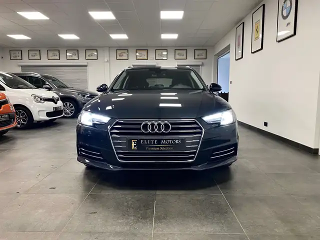 Audi A4 view 2
