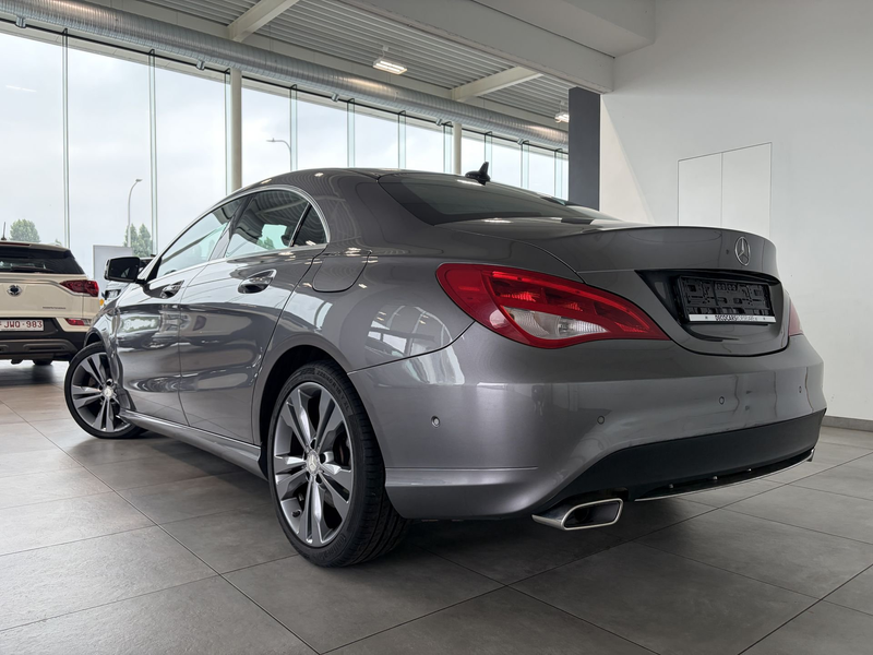 Mercedes-Benz CLA 200 Automaat / Leder / Camera / Navigatie / Sfeerverlichting — photo 7