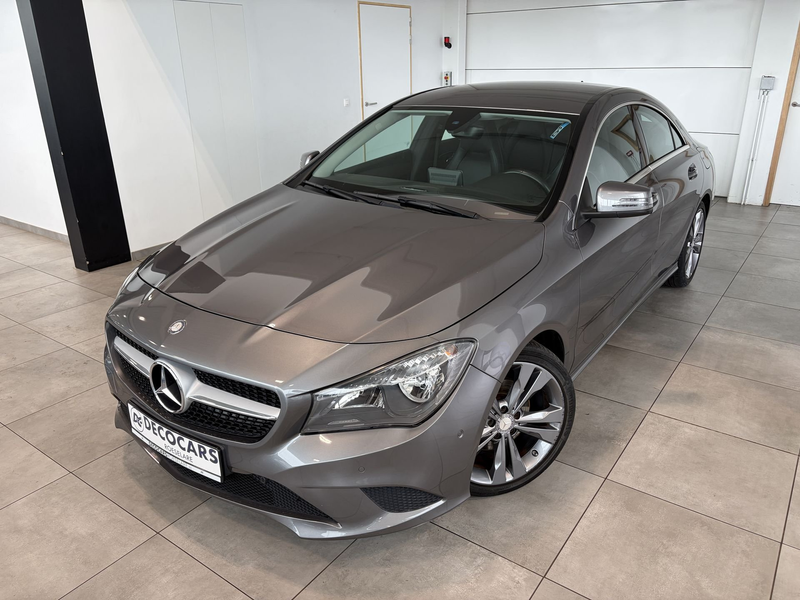 Mercedes-Benz CLA 200 Automaat / Leder / Camera / Navigatie / Sfeerverlichting — photo 2