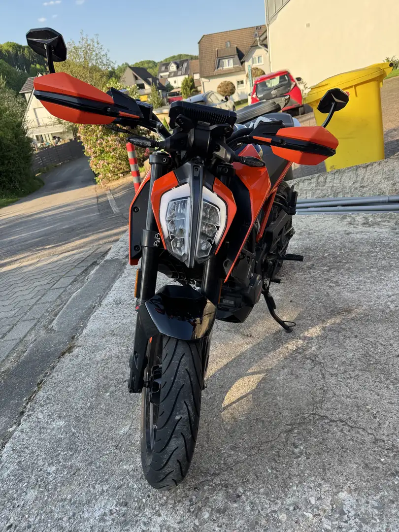 KTM 125 Duke Orange - 1