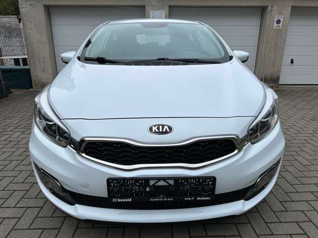 Imagine Kia Ceed / cee'd Ceed 1.6 GDI Edition 7/2.Hand/Klima/Scheckheft/PDC