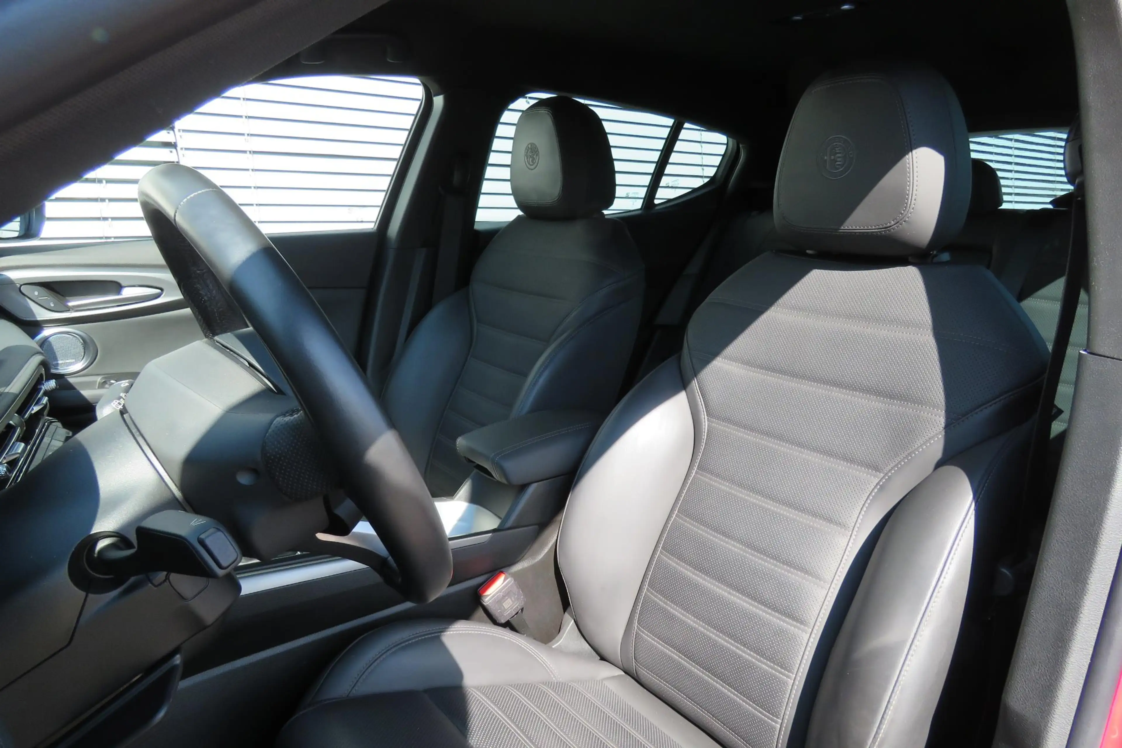 Alfa Romeo Tonale 1.3T PHEV Edizione Speciale — photo 10