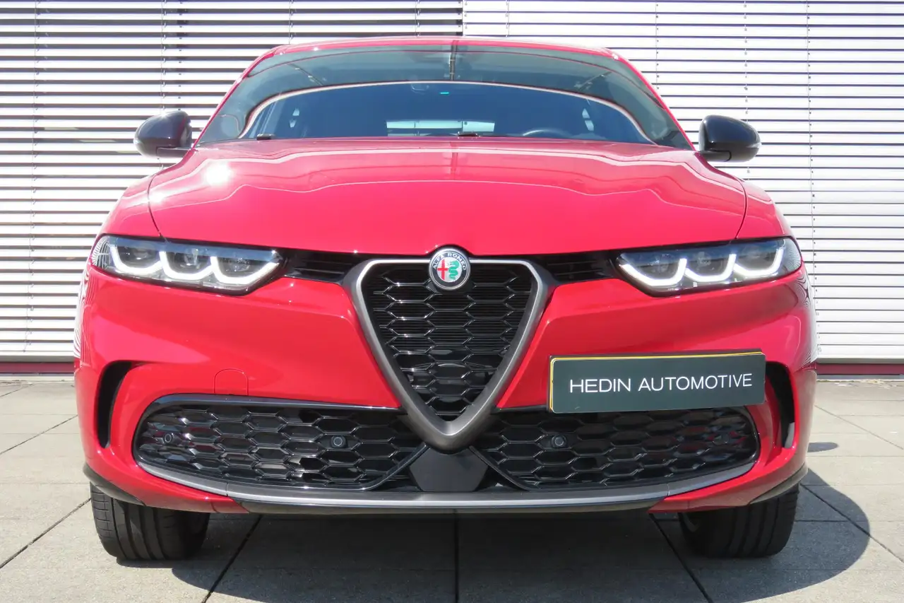 Alfa Romeo Tonale 2023 — фото 6