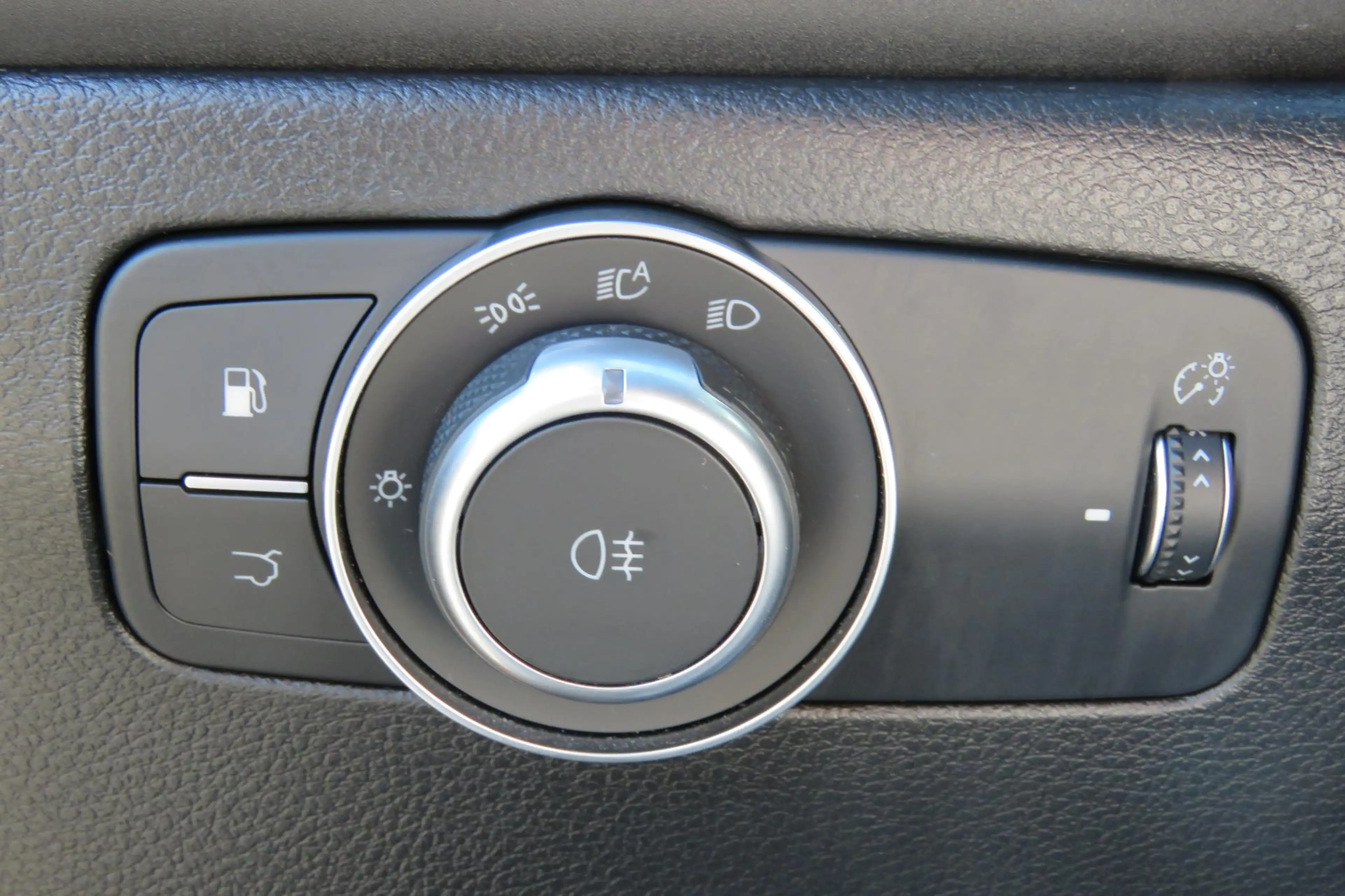 Alfa Romeo Tonale 1.3T PHEV Edizione Speciale — photo 15