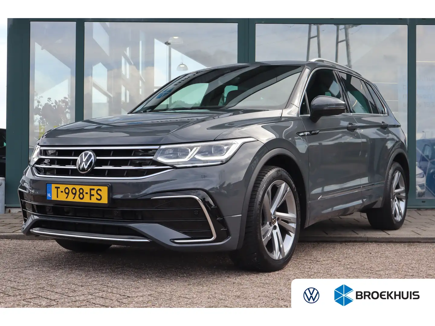 Volkswagen Tiguan 150PK 1.5 TSI R-Line Business | Achteruitrijcamera Grijs - 1