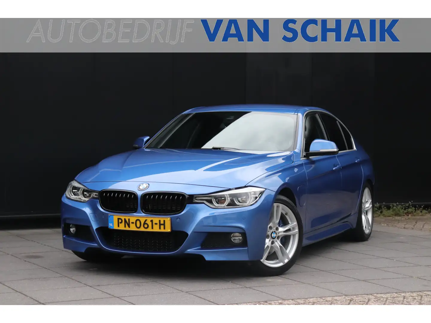 BMW 330 3-serie 330e Essential | M SPORT | MEMORY | HEAD-U Blauw - 1