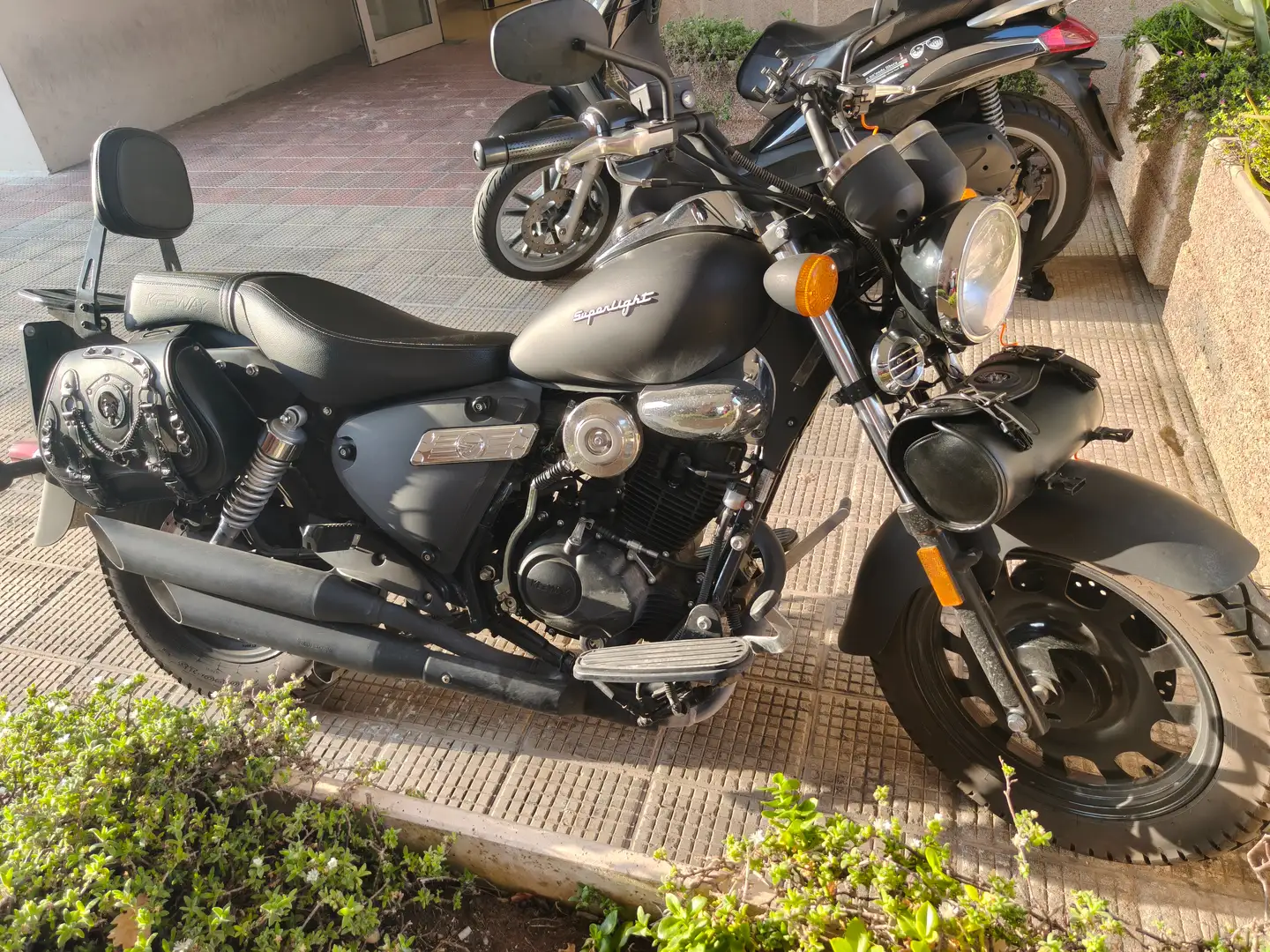 Keeway Superlight 125 Negro - 1