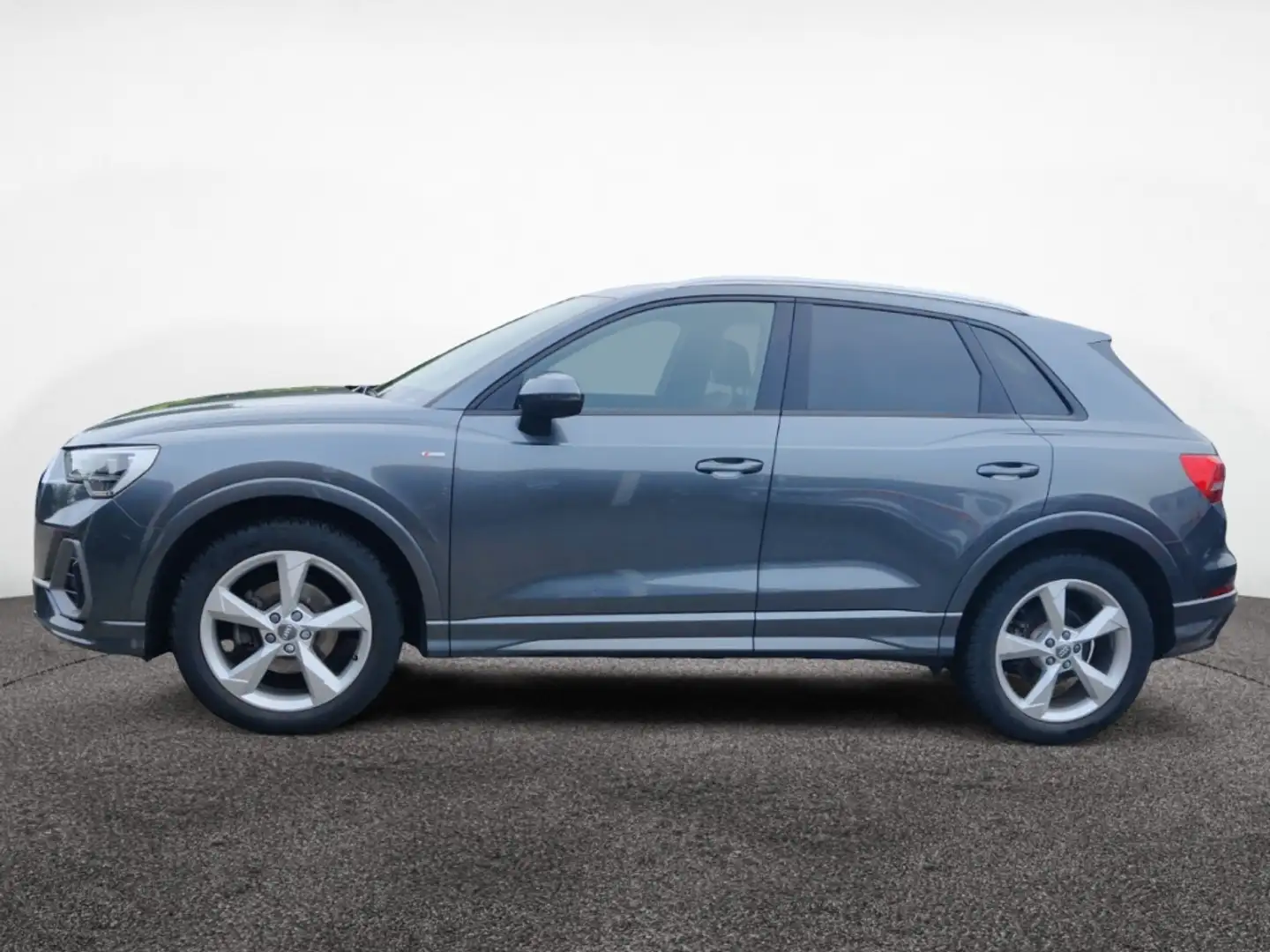 Audi Q3 35 TFSI S-line AHK MMI plus Sportsitze Grau - 2