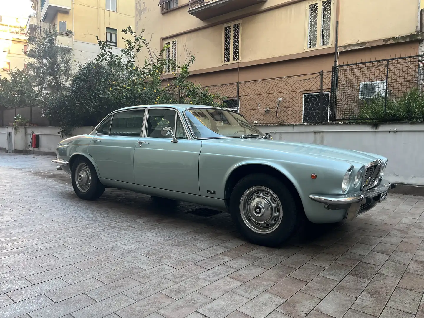 Jaguar XJ6 4.2 - 2