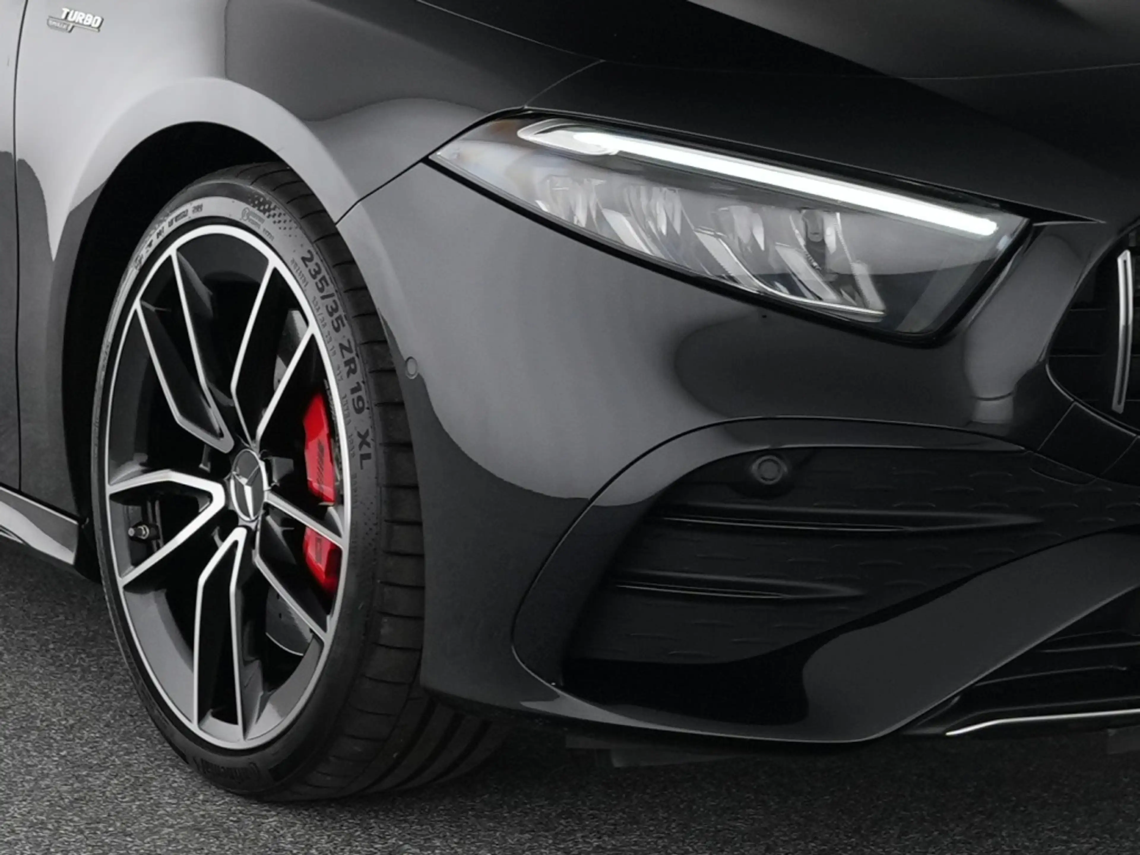 Mercedes-Benz A 35 AMG AMG A 35 4M Premium Leder LED Distronic Kamera — photo 7