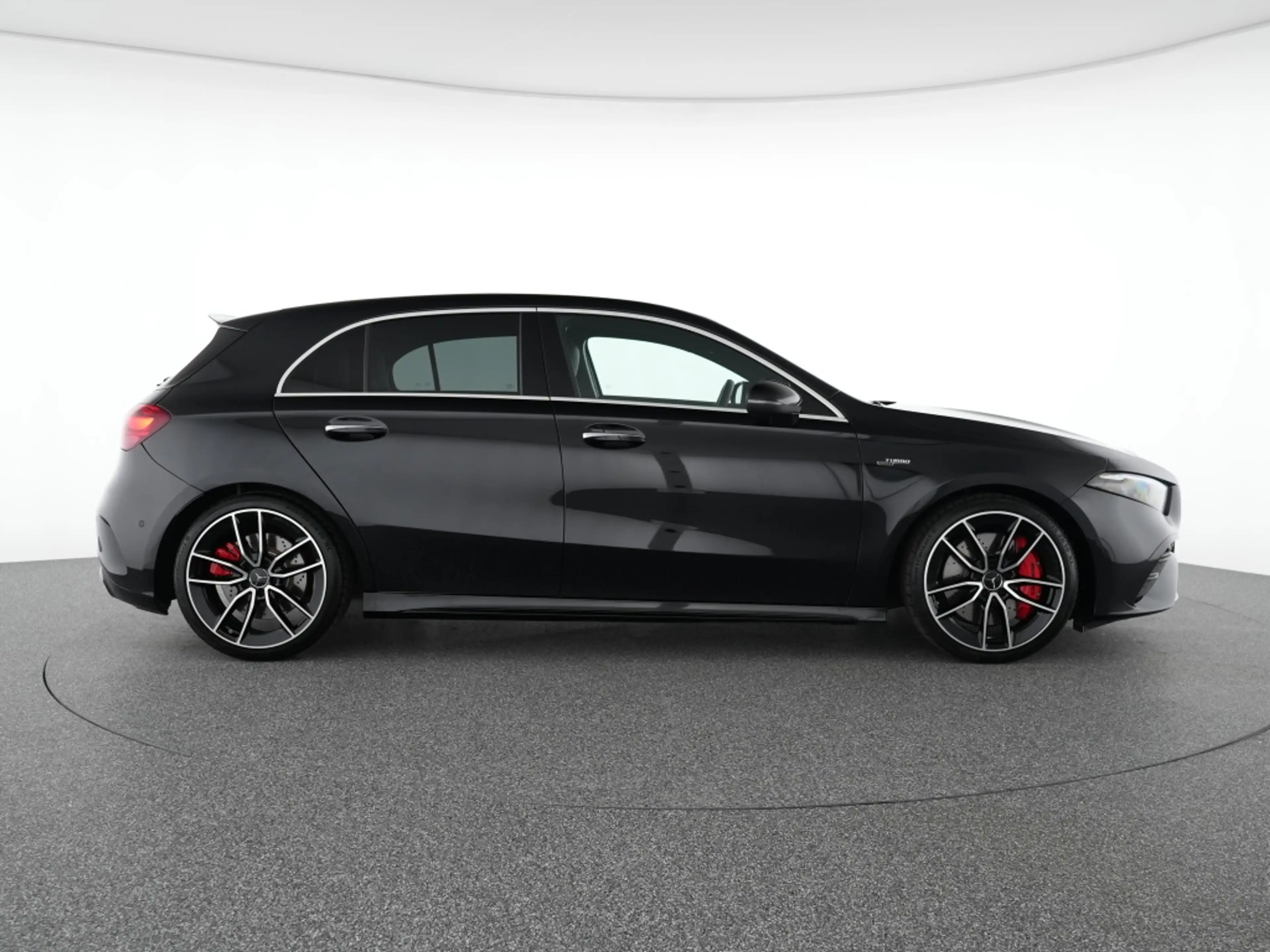 Mercedes-Benz A 35 AMG AMG A 35 4M Premium Leder LED Distronic Kamera — photo 5