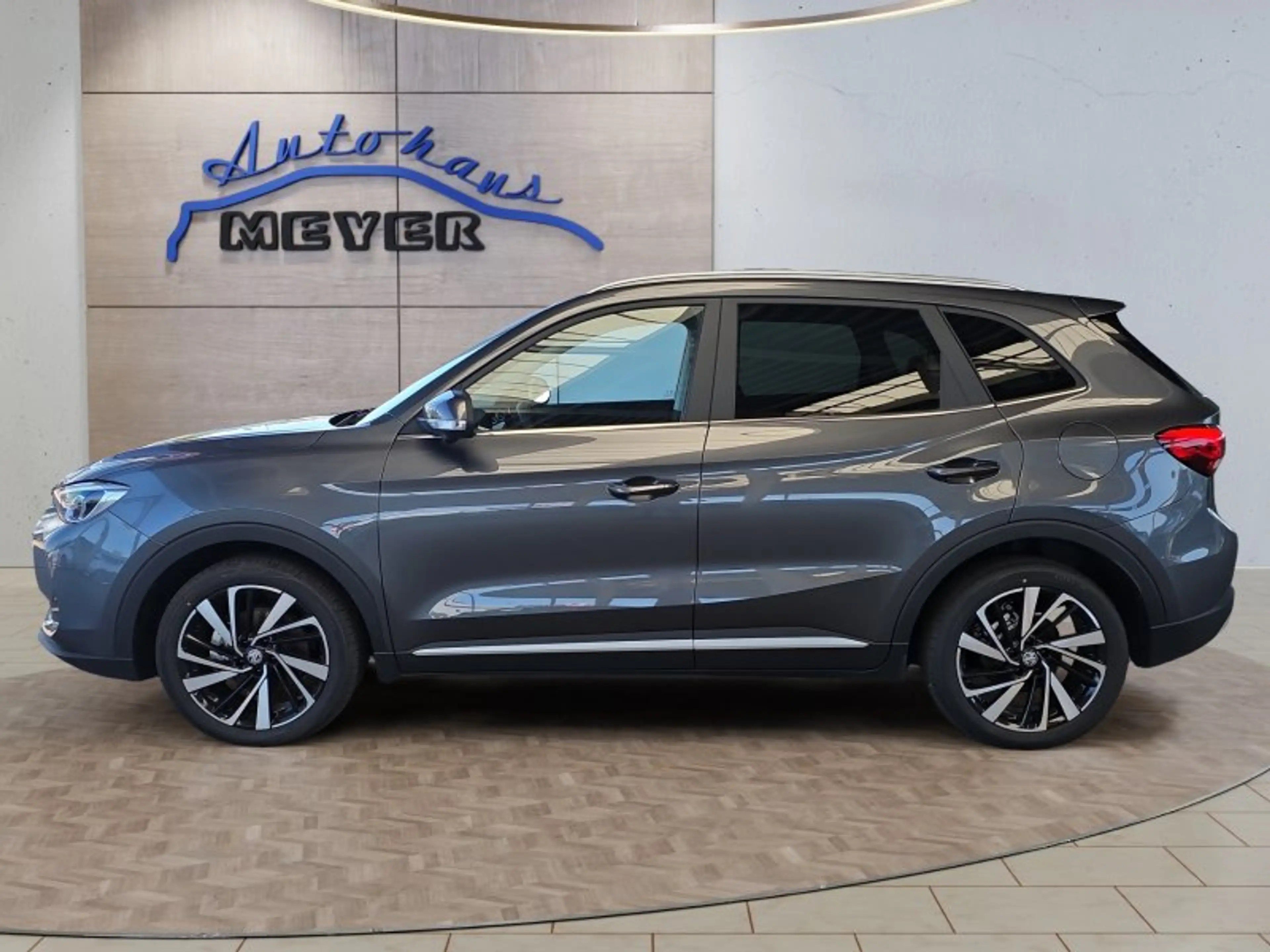 MG ZS Luxury 1,5 Hybrid+ 197PS Pano/18*Alu/LED/Navi/Lede — photo 2