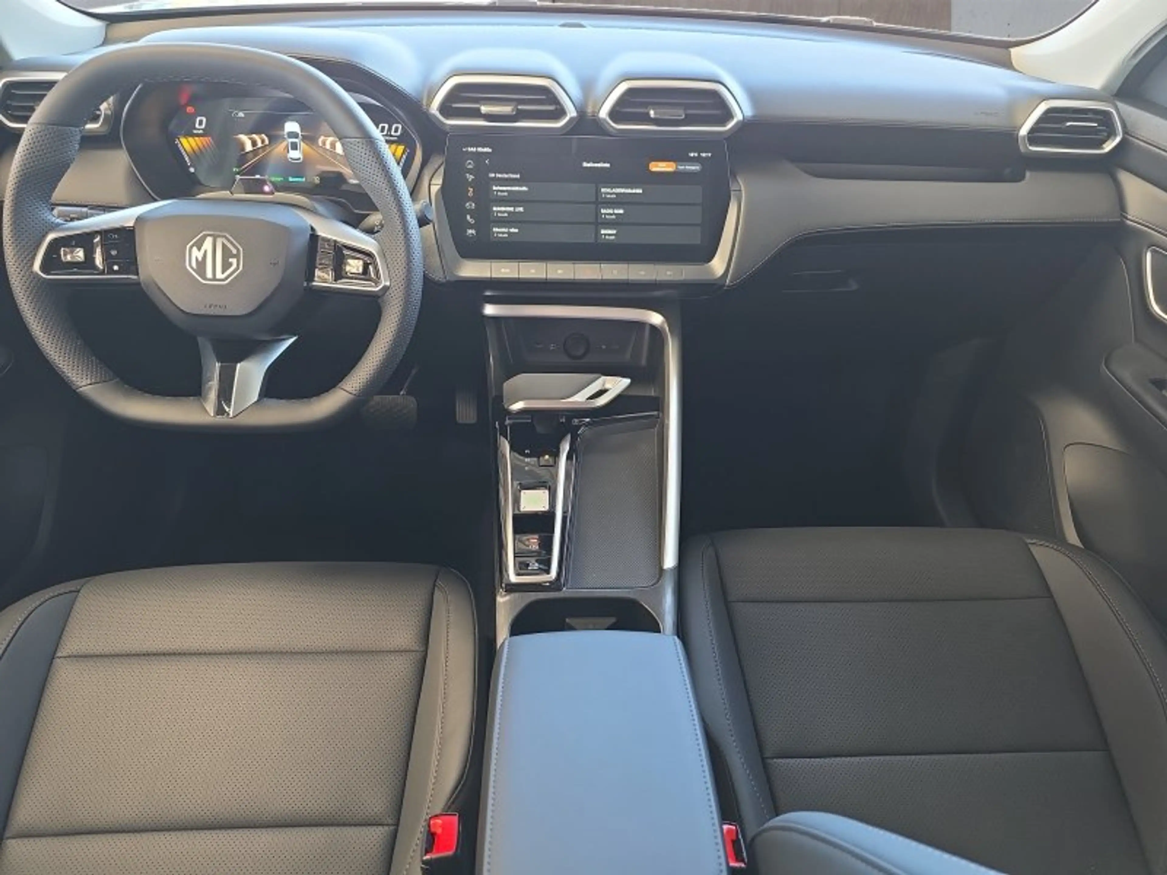 MG ZS Luxury 1,5 Hybrid+ 197PS Pano/18*Alu/LED/Navi/Lede — photo 10