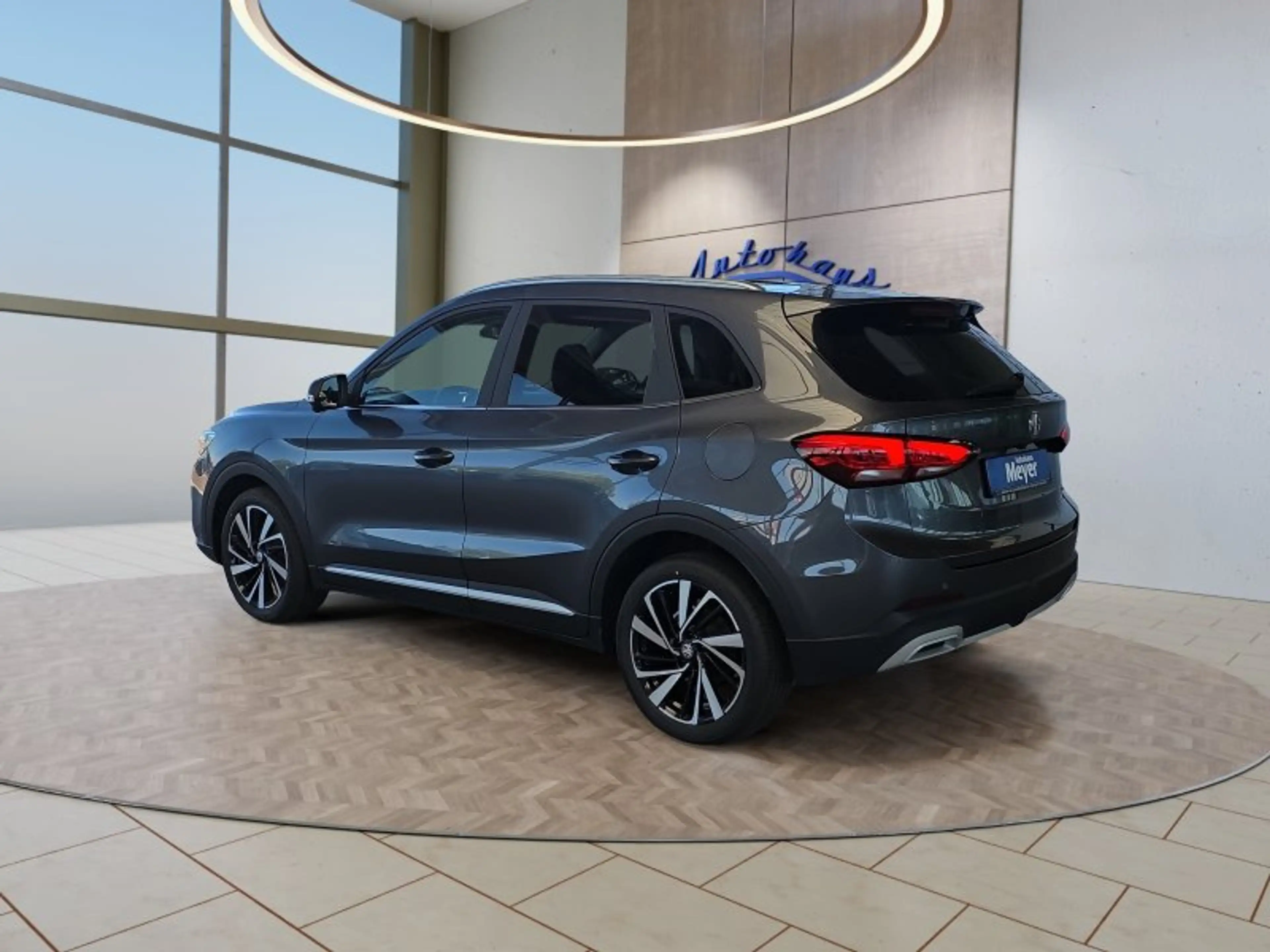 MG ZS Luxury 1,5 Hybrid+ 197PS Pano/18*Alu/LED/Navi/Lede — photo 3