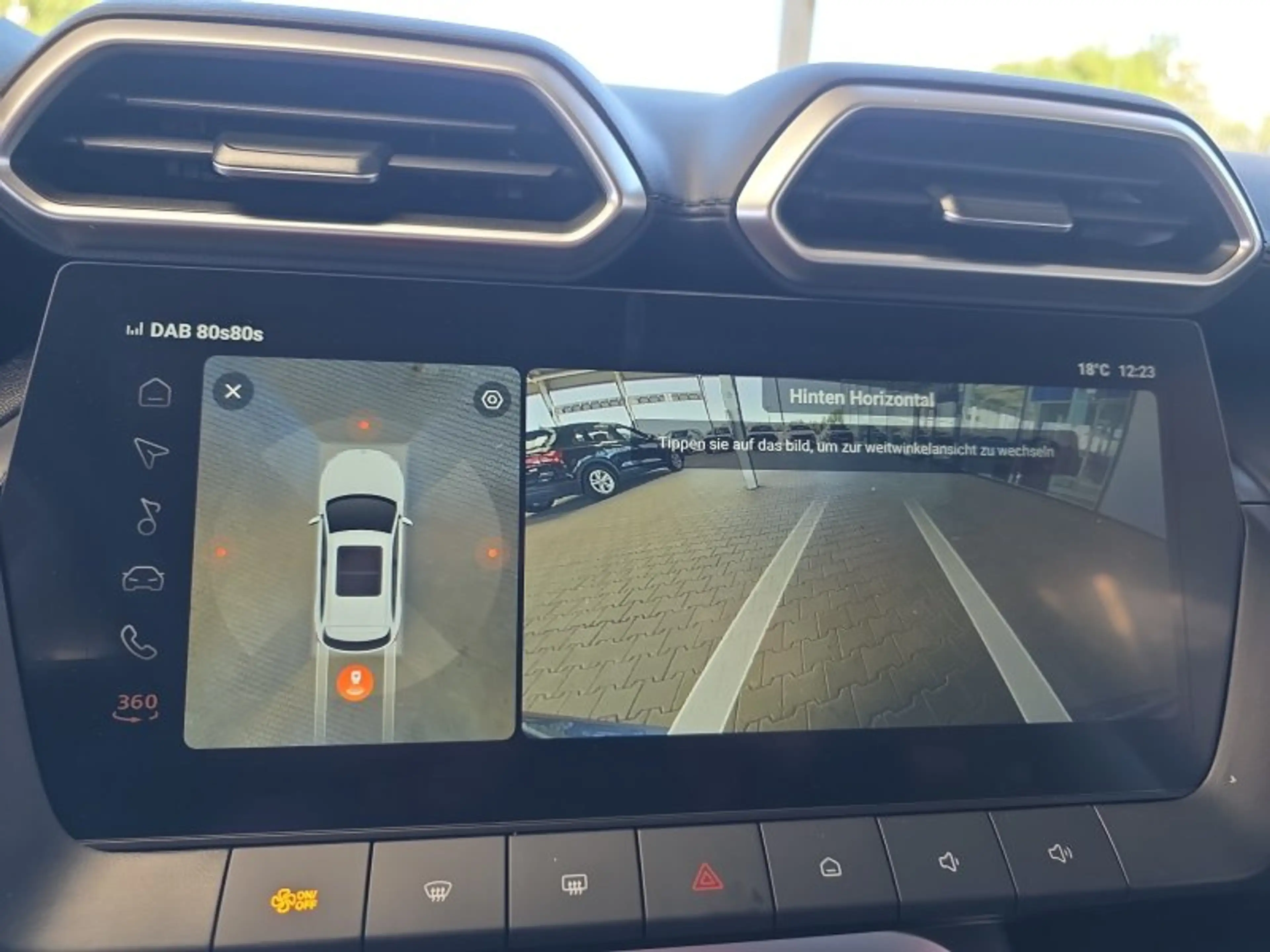 MG ZS Luxury 1,5 Hybrid+ 197PS Pano/18*Alu/LED/Navi/Lede — photo 35