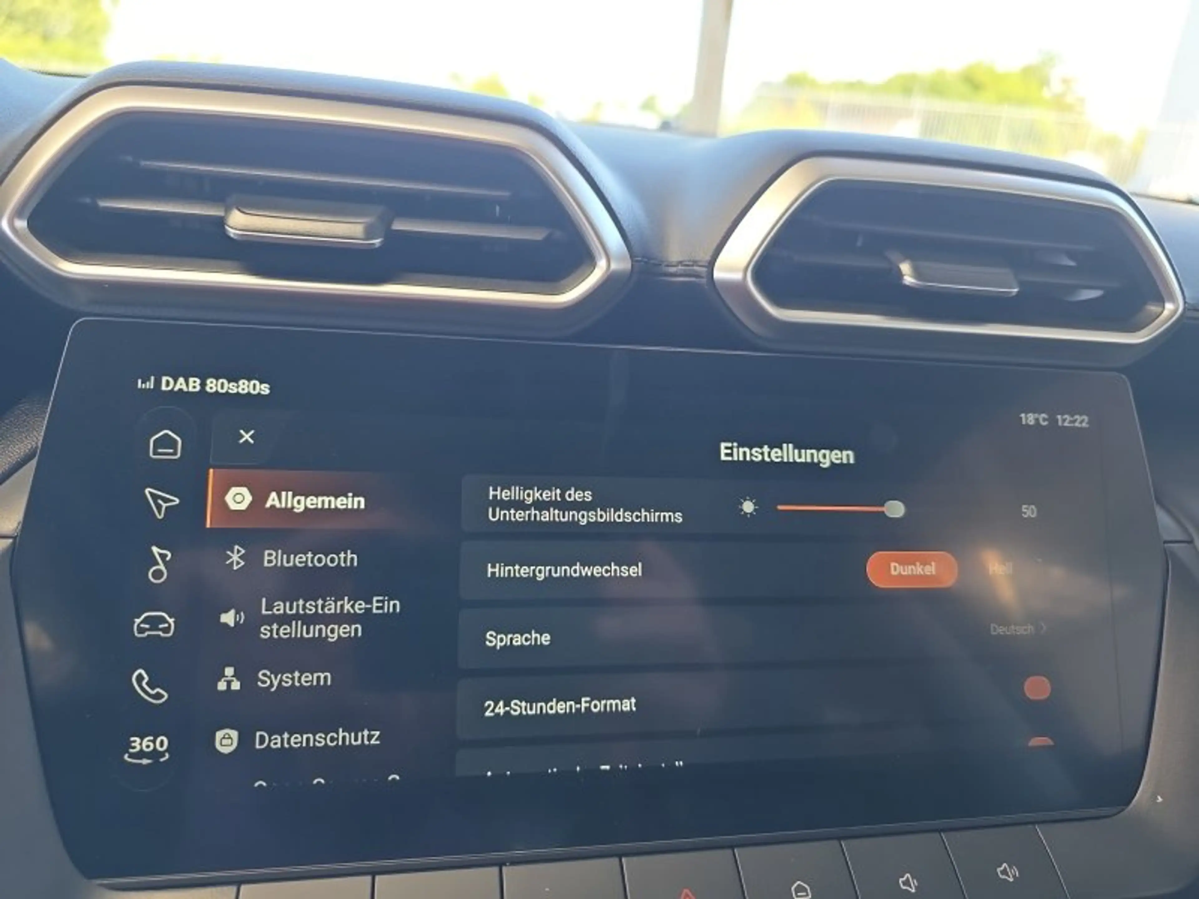 MG ZS Luxury 1,5 Hybrid+ 197PS Pano/18*Alu/LED/Navi/Lede — photo 29
