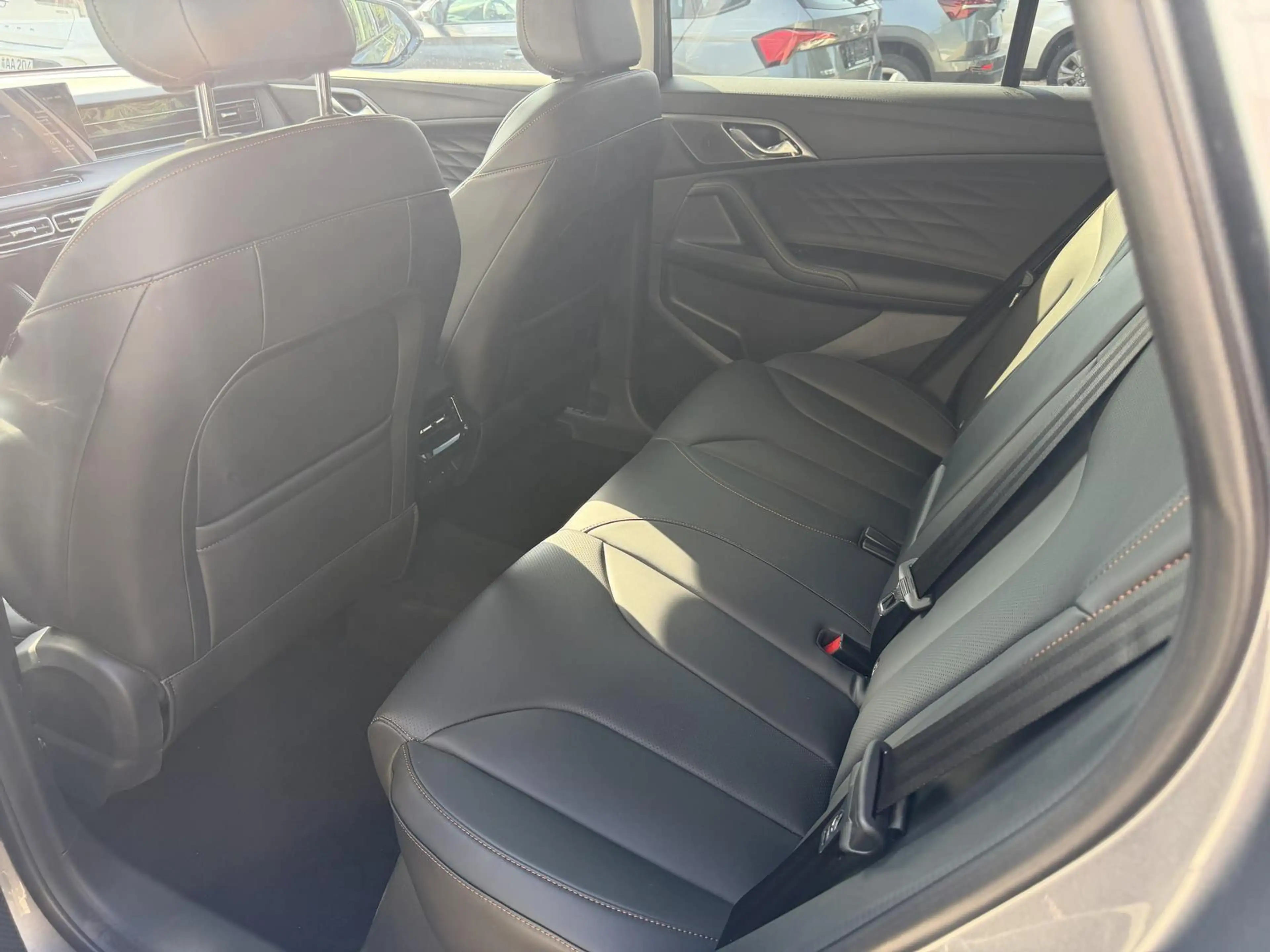 MG HS Luxury HEV+ 224PS Android Auto*Navi*SHZ*360° Ka... — photo 6