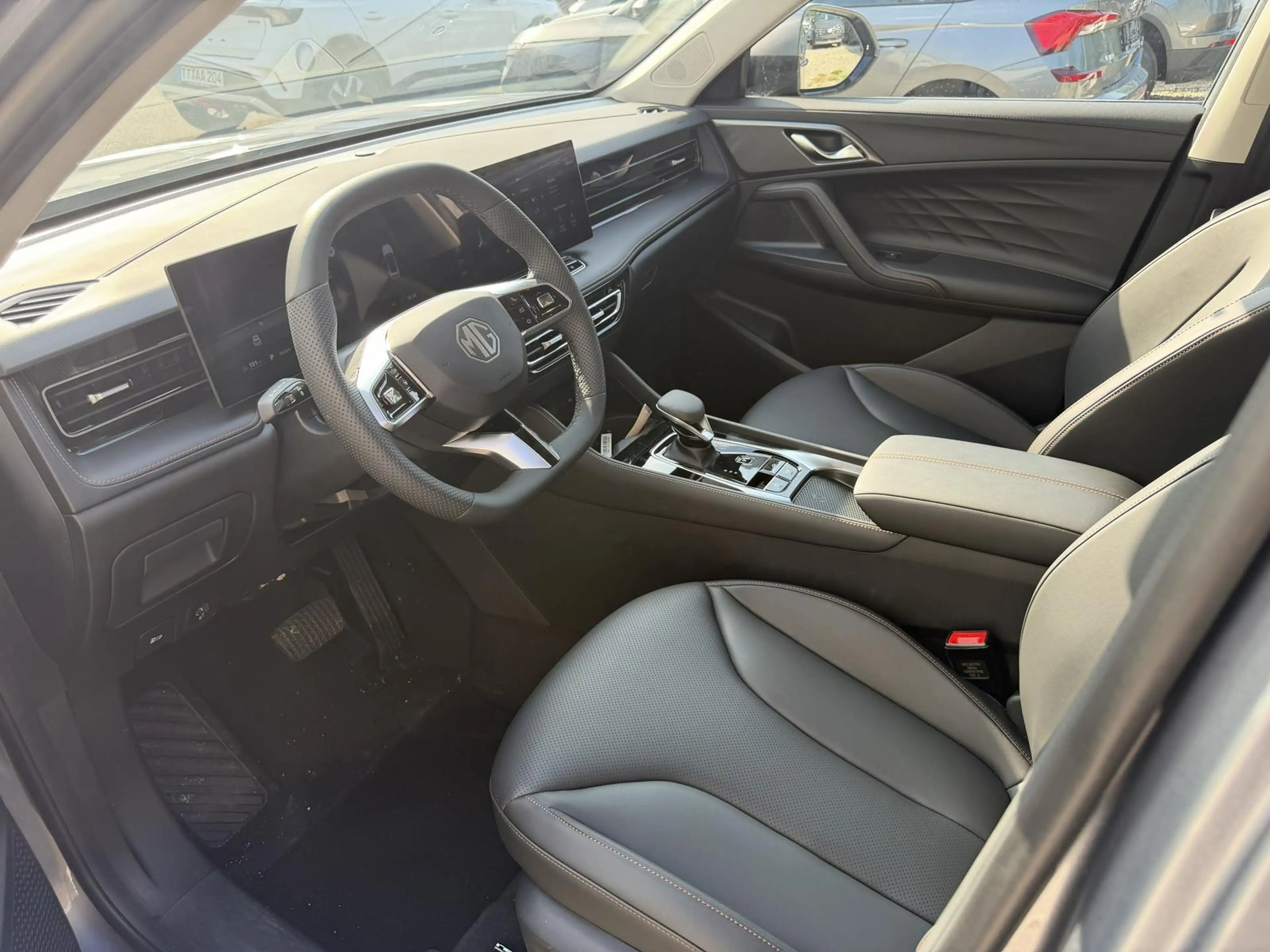 MG HS Luxury HEV+ 224PS Android Auto*Navi*SHZ*360° Ka... — photo 5