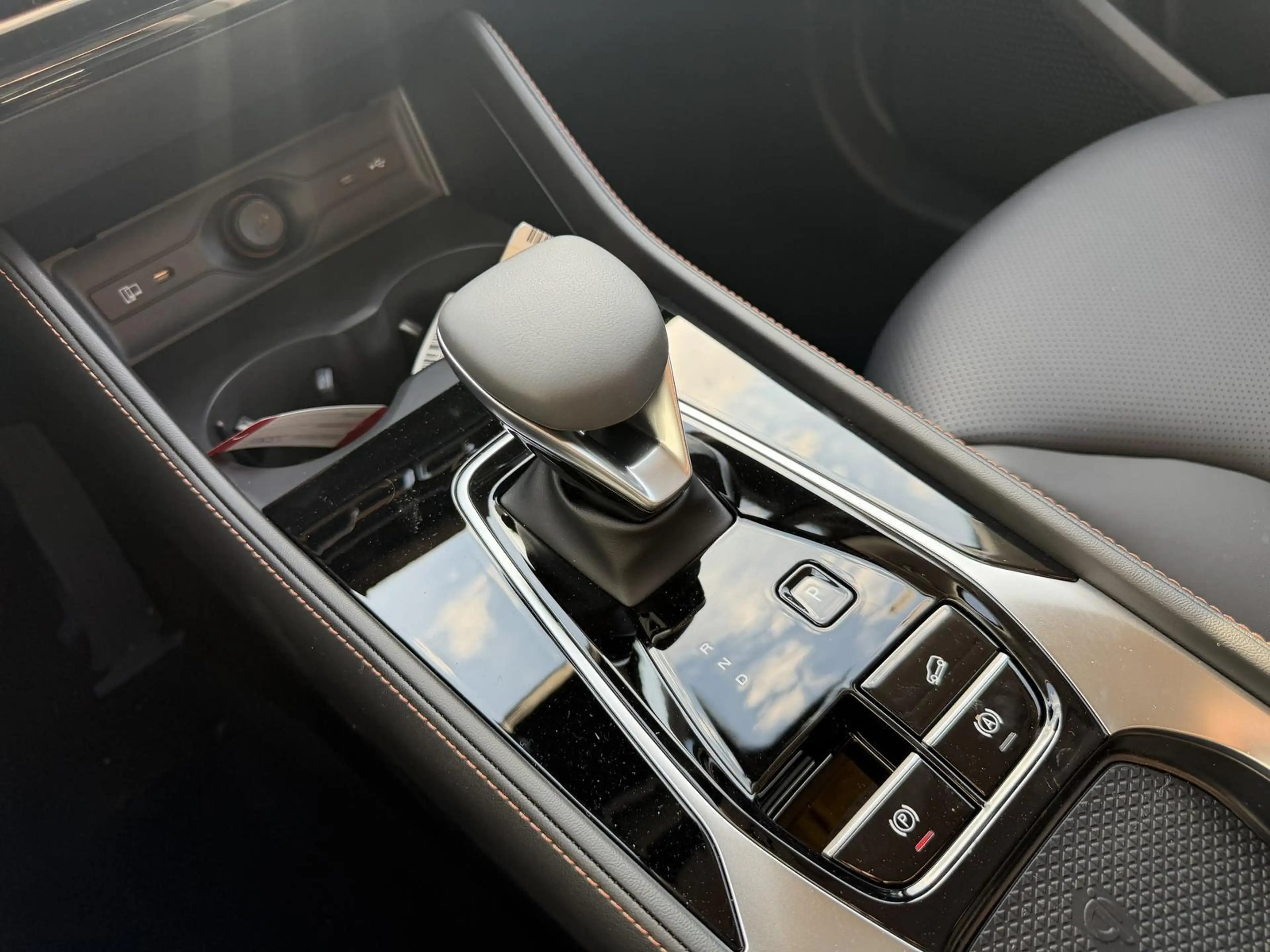 MG HS Luxury HEV+ 224PS Android Auto*Navi*SHZ*360° Ka... — photo 10