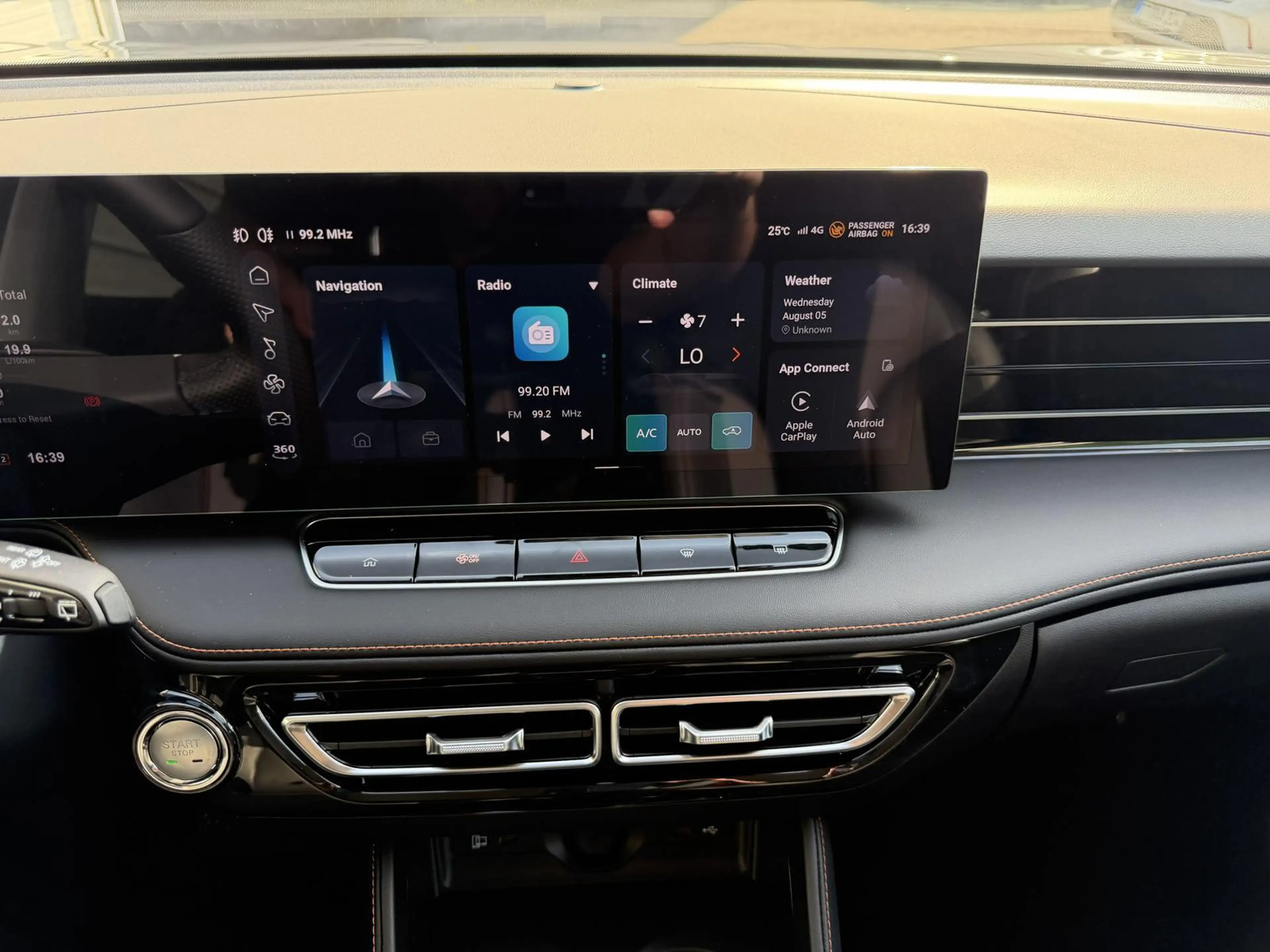 MG HS Luxury HEV+ 224PS Android Auto*Navi*SHZ*360° Ka... — photo 9