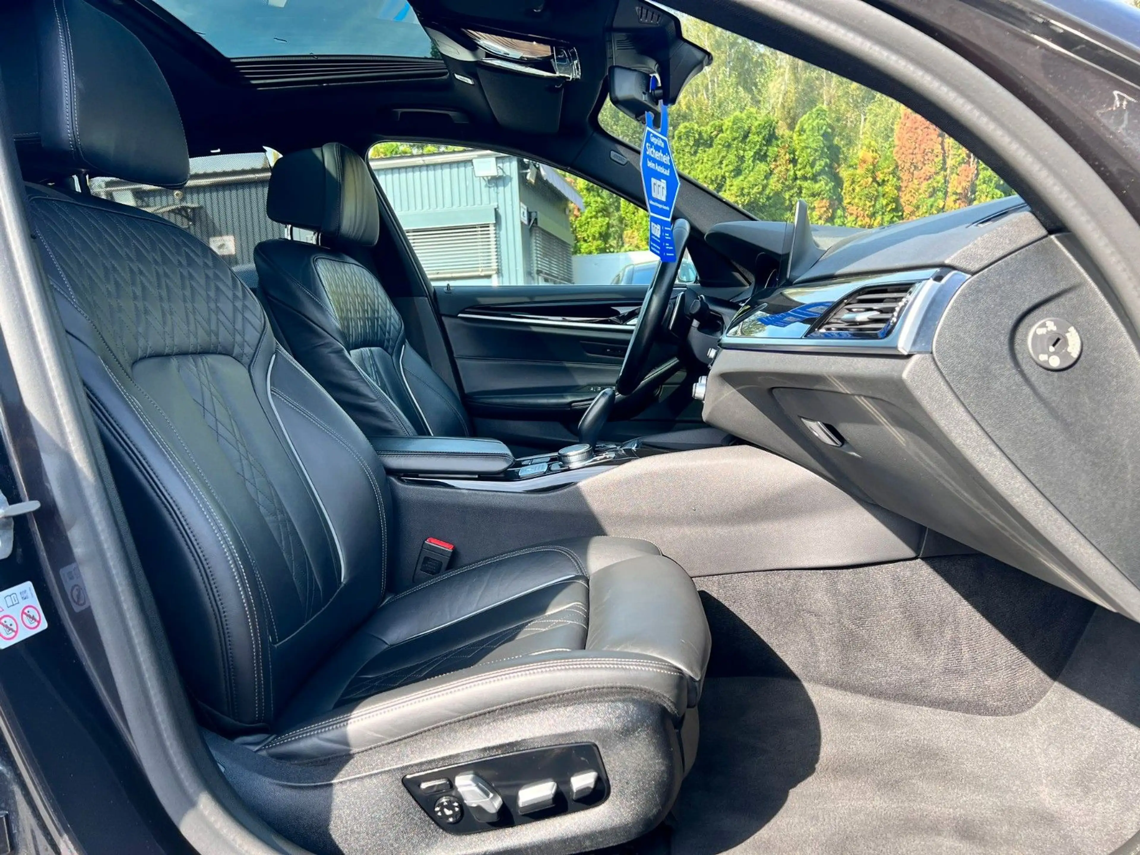 Alpina D5 S LIM.-xDRIVE-VIRTUAL-SCHIEBEDACH-LED-LEDER- — photo 11