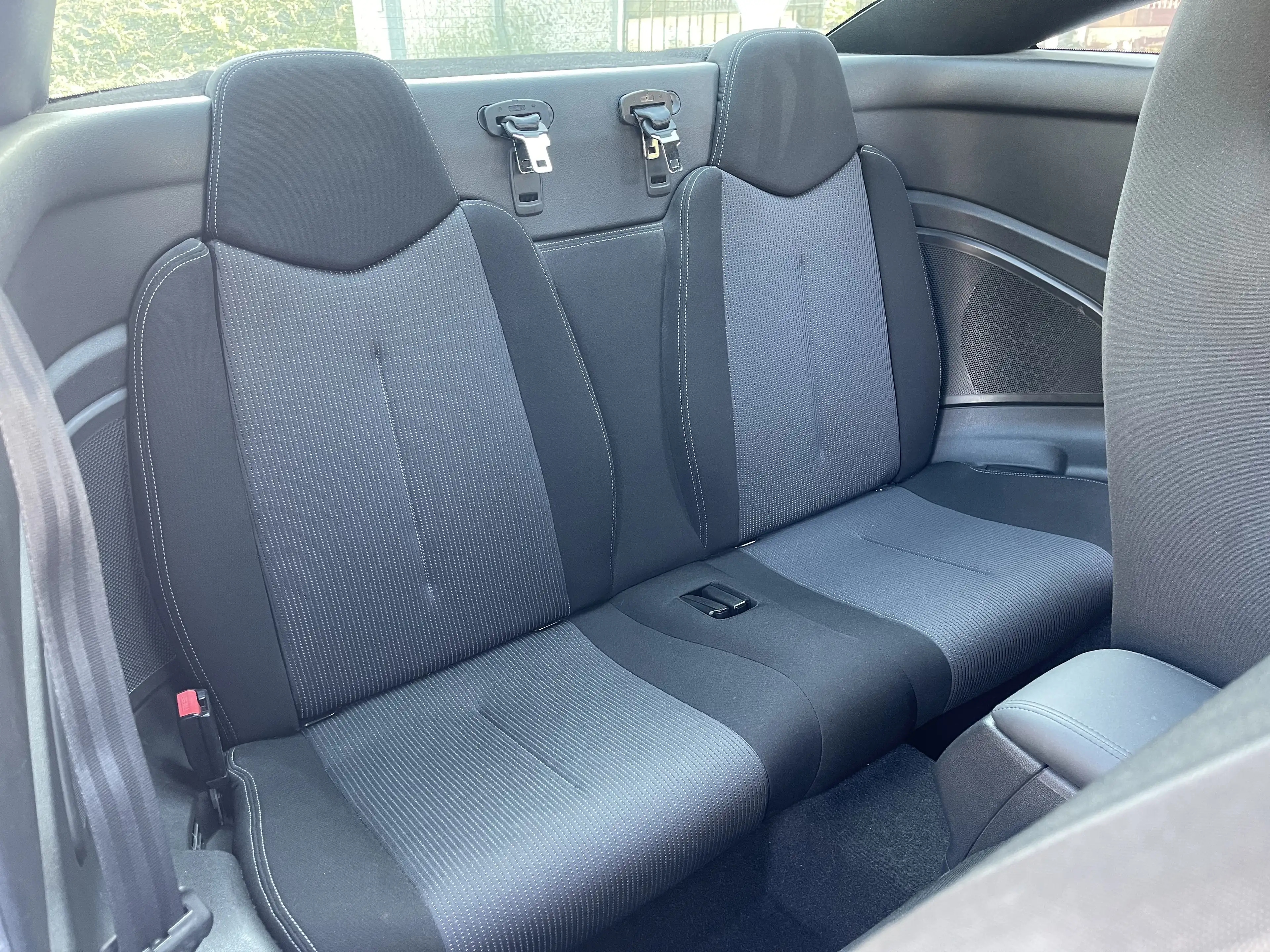 Peugeot RCZ 2.0 HDi / Carnet complet / 1er Main / Navi — photo 12