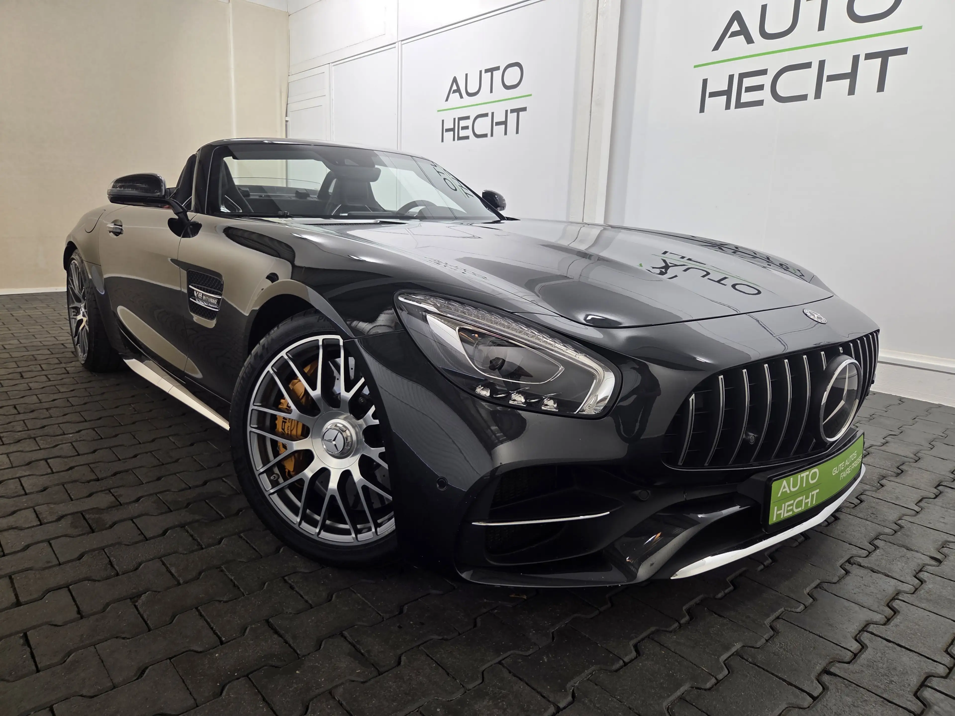 Mercedes-Benz AMG GT Roadster, Burmester, Performancesitze — photo 4